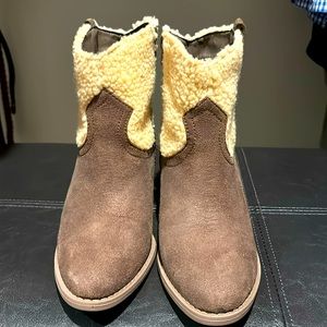 Sugar western brown boots. Never been worn. No tags or box.